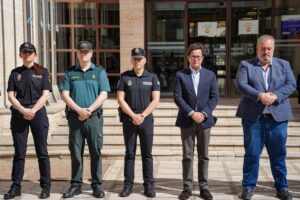 Minuto de silencio en recuerdo de las personas fallecidas y en señal de repulsa y condena de los trágicos hechos de El Canalillo