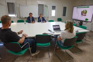 260527 VISITA RAMIRO ARNEDO (2)