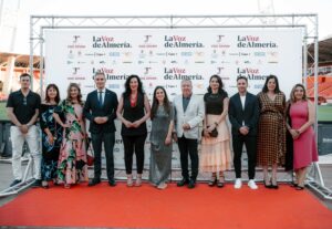 La alcaldesa destaca “el dinamismo económico y cultural” que aportan los jóvenes a Almería  