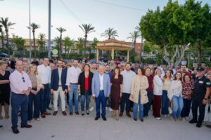 Vícar asiste con emoción a la reinauguración de su ayuntamiento