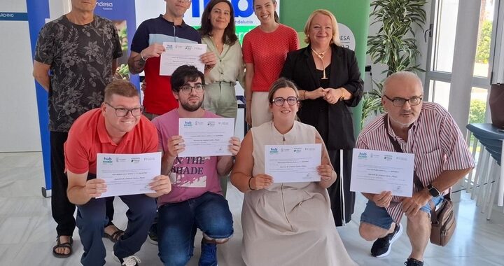 260608 ENTREGA DE DIPLOMAS CURSOS DE LIMPIEZA DISCAPACIDAD