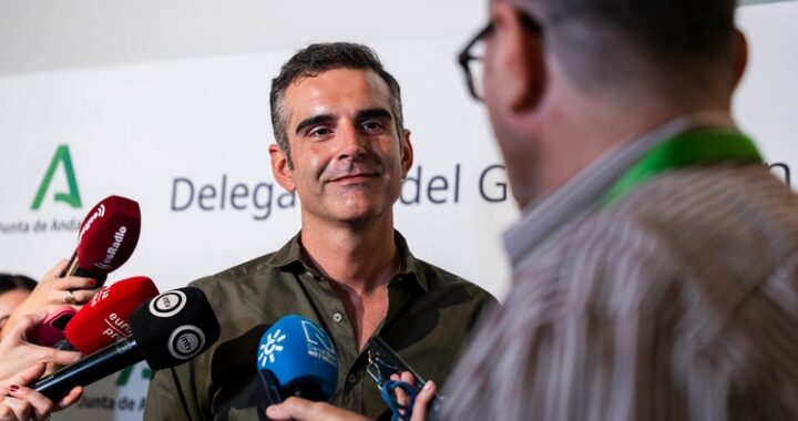 260616 Fernández-Pacheco atiende a los medios de comunicación (2)