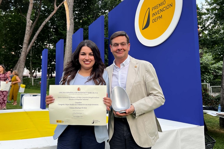 FOTO 1 JUNIO 16 2026 INVESTIGADORA GANA PREMIO OFICINA ESPAÑOLA DE PATENTES Y MARCAS