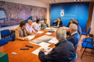FOTO REUNION CONSTRUCTORES Y PROMOTORES