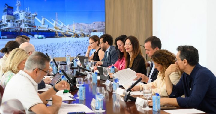 Rosario-Soto-preside-la-reunión-del-Consejo-de-Administración01