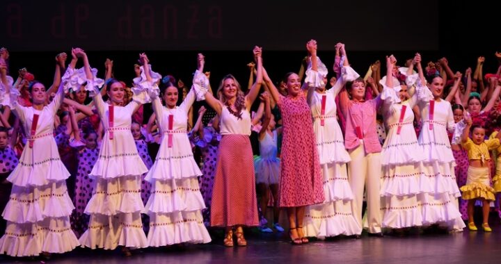 260630 GALA BAILE ALEJANDRA FORURIA (3)