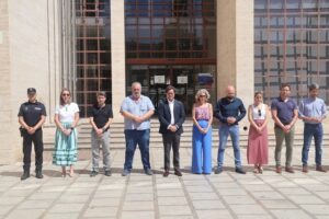 El Ejido guarda un minuto de silencio como  apoyo y respeto a las víctimas por el incendio en Los Gallardos y Bédar y en solidaridad con los afectados por esta tragedia