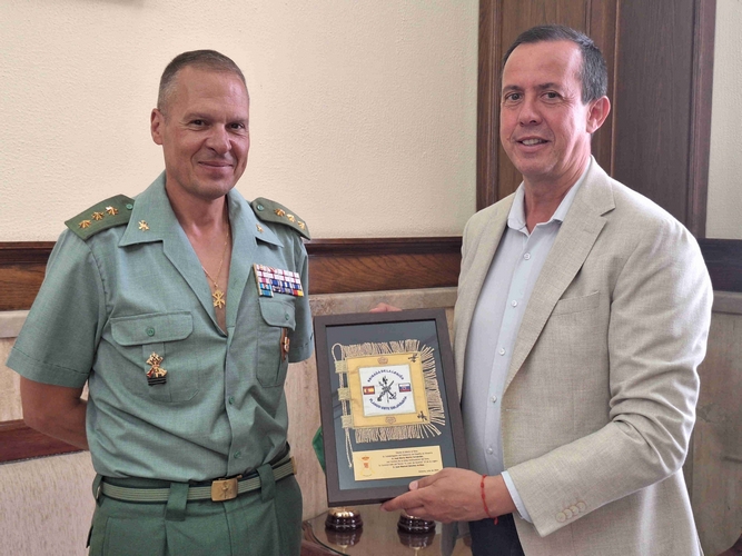 260723 SGA y coronel Sánchez Arribas Legión