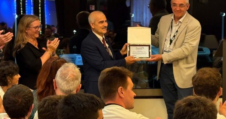FOTO 1 JULIO 27 2026 RECONOCIMIENTO DE LA IEEE AL CATEDRÁTICO JOSÉ ANTONIO GÁZQUEZ