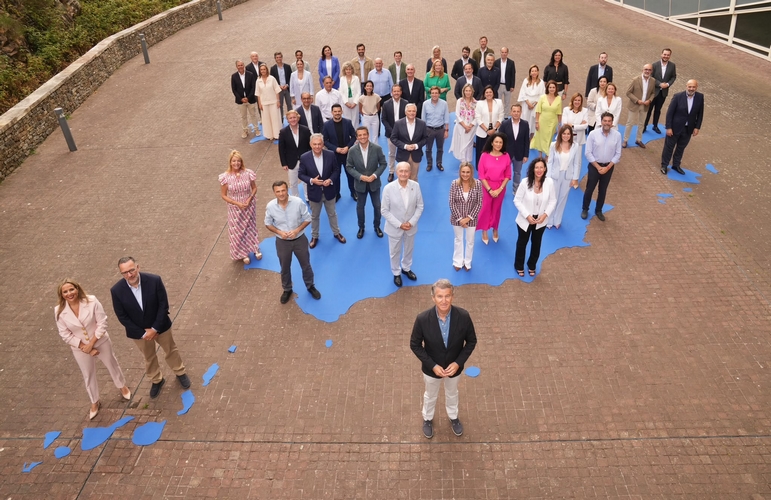 FOTO FEIJÓO CON CANDIDATOS ALCALDÍAS CAPITALES