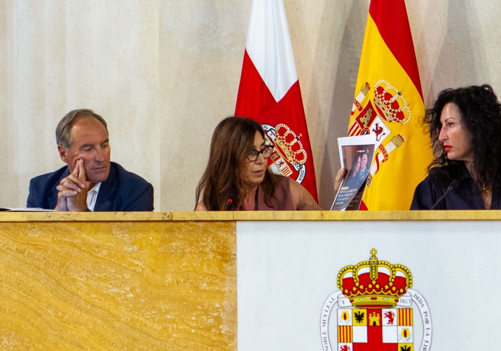 SACRA SÁNCHEZ PLENO1