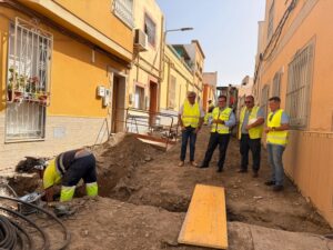 Diputación garantiza el abastecimiento y el saneamiento en varias calles de Pechina gracias a los Planes Provinciales