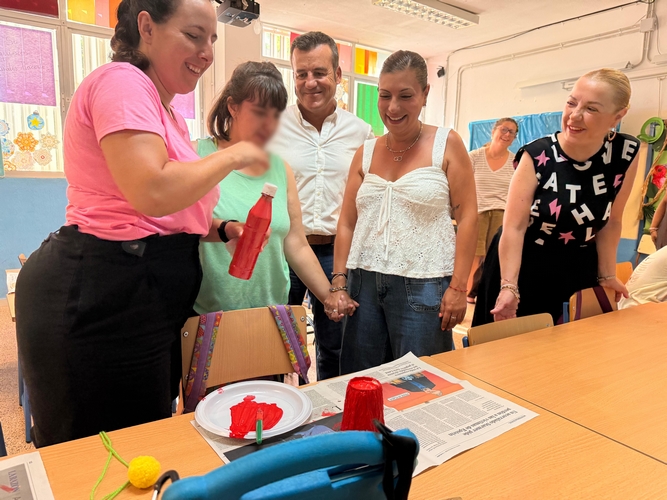Visita de Lorena Nieto a las actividades en Carboneras (2)