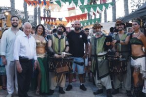 El Mercado Medieval ofrece cuatro días de diversión en el entorno del Castillo de Santa Ana y el Faro de Roquetas