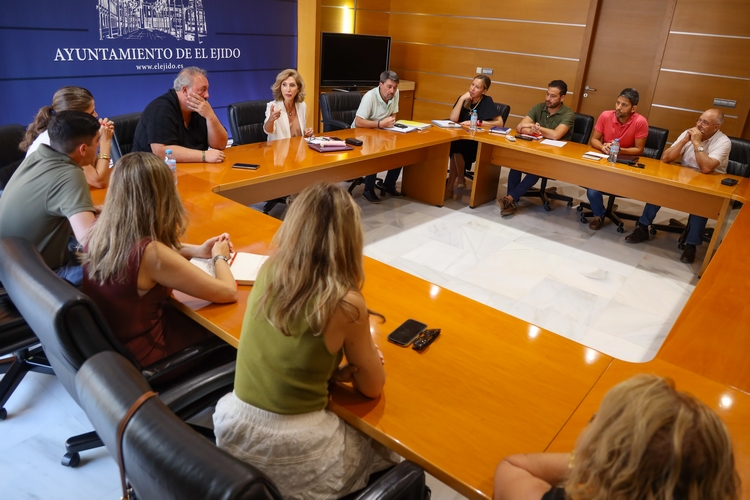 260803 PRIMERA REUNIÓN EQUIPO DE GOBIERNO (1)