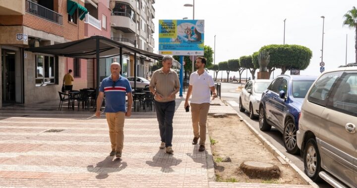 260819 Cinco empresas se postulan para la remodelación de la primera fase del acerado del Paseo Marítimo de Adra