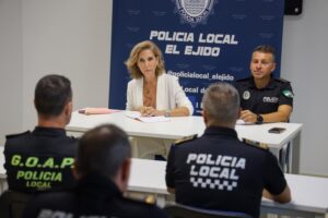 ALCALDESA JULIA IBÁÑEZ E INTENDENTE JEFE POLICÍA LOCAL, MARCO MUÑOZ
