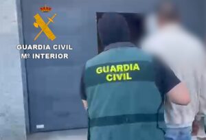 FOTO CON DETENIDO