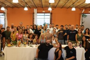 260915 'Adra KMCERO' celebra la primera formación especializada en coctelería con más de 60 participantes