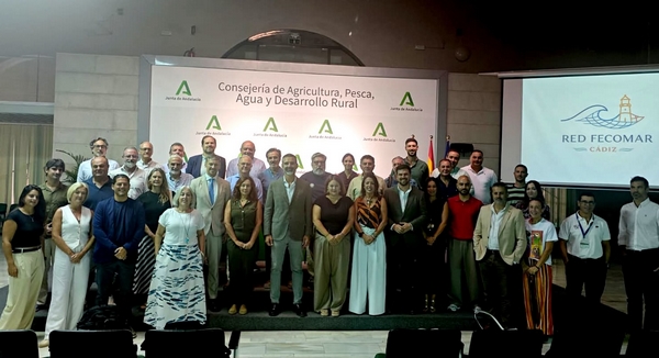260915 Fernández-Pacheco participa en la presentación del proyecto Red Fecomar Cádiz (1)
